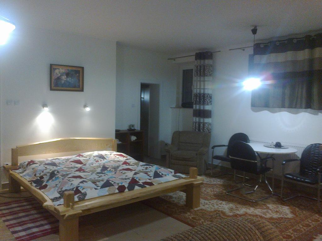 Apartman Yvet Sucany ภายนอก รูปภาพ