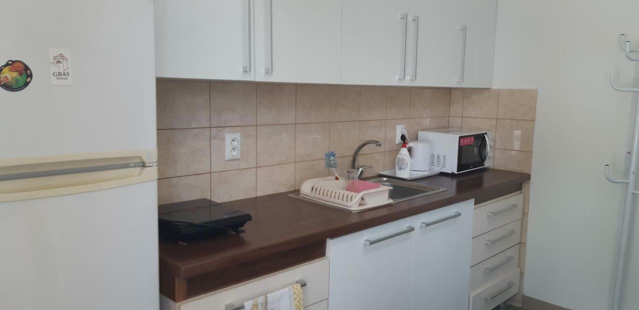 Apartman Yvet Sucany ภายนอก รูปภาพ