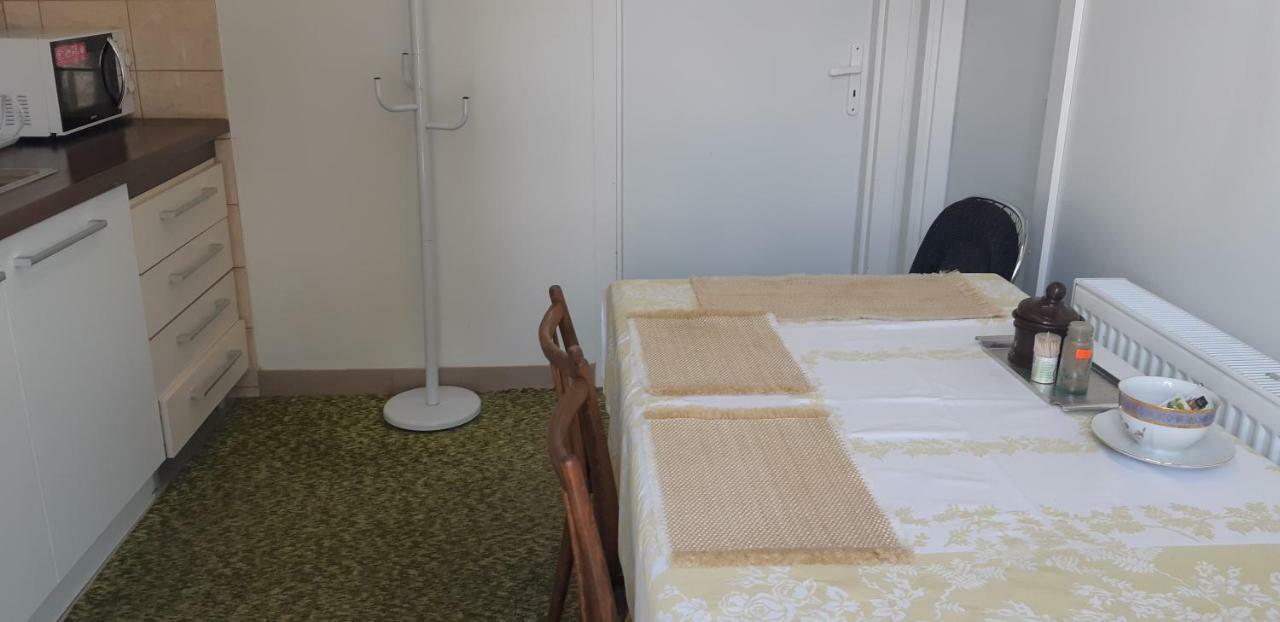 Apartman Yvet Sucany ภายนอก รูปภาพ