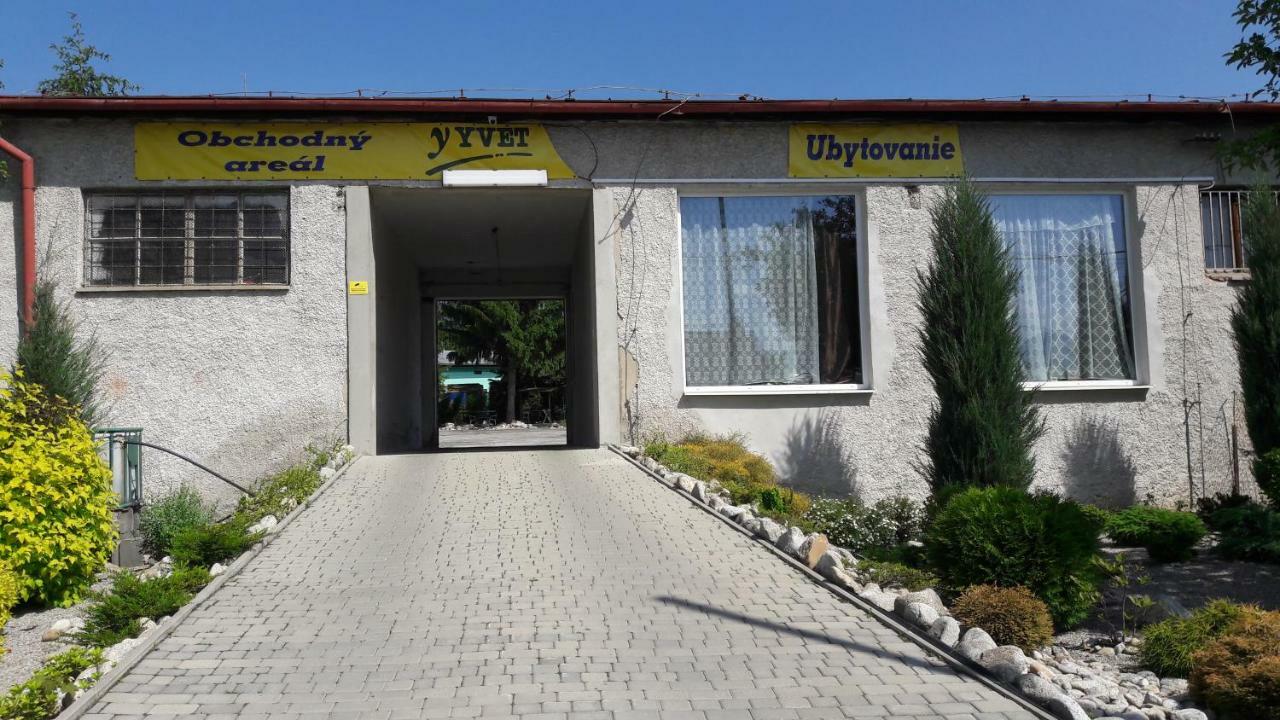 Apartman Yvet Sucany ภายนอก รูปภาพ